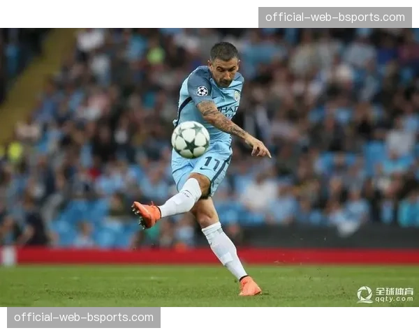 英超战术格局站在十字路口 极致防守与流畅进攻寻求平衡 英超战术格局站在十字路口 极致防守与流畅进攻寻求平衡